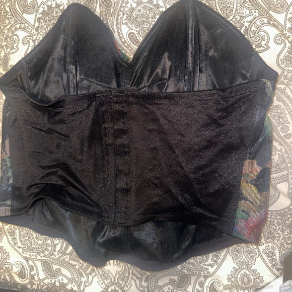 Corset top - Picture 4 of 4